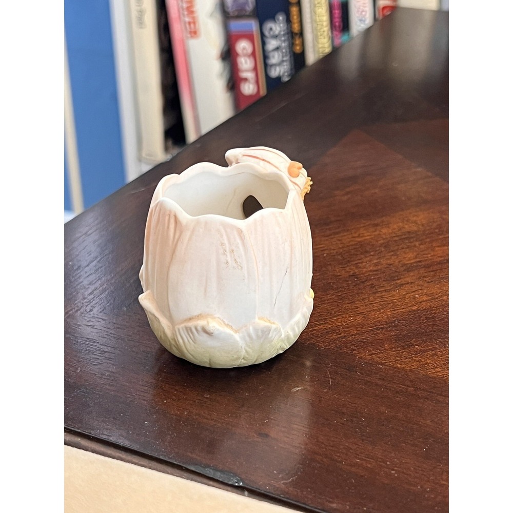 Vintage Ceramic Small Flower Bowl- Cute Little Girl with Golden Spaghetti Hair - Picture 3 of 5